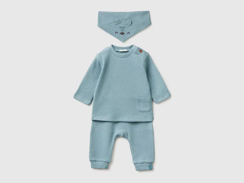 Set maglia pantaloni e bavaglino