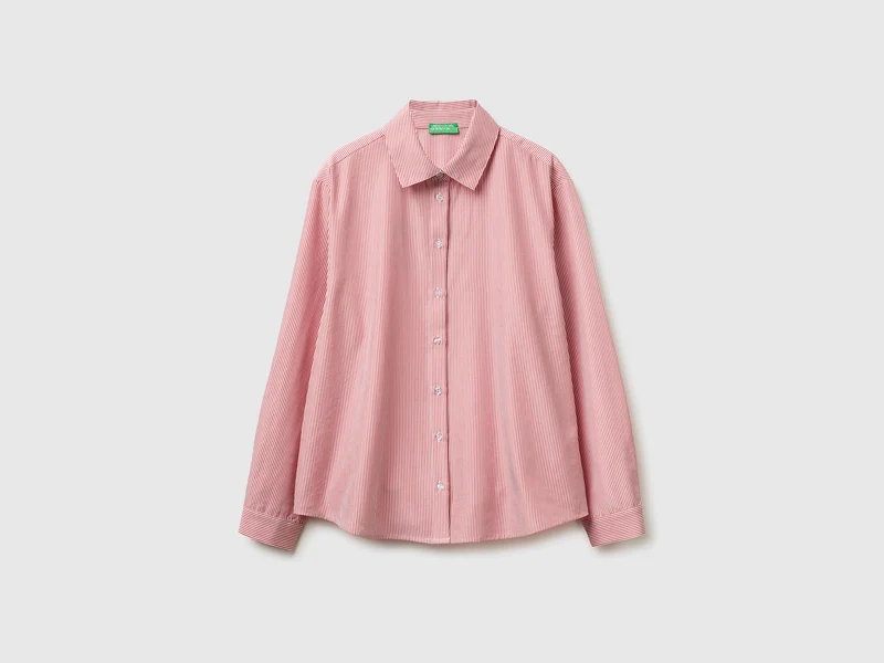 Camicia a righe con ricamo dietro