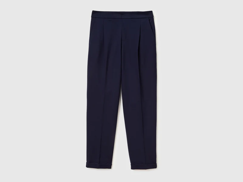 Pantaloni regular fit con piega