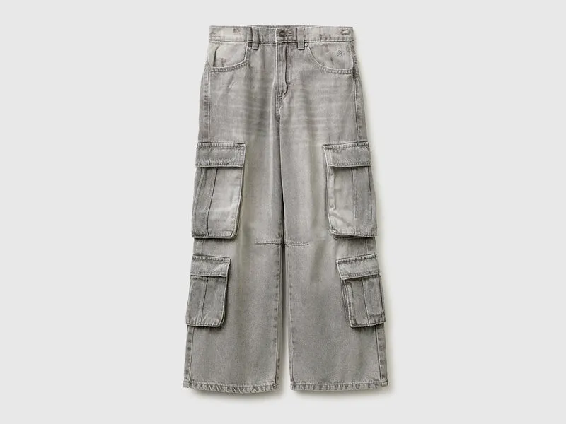 Jeans con tasconi loose fit