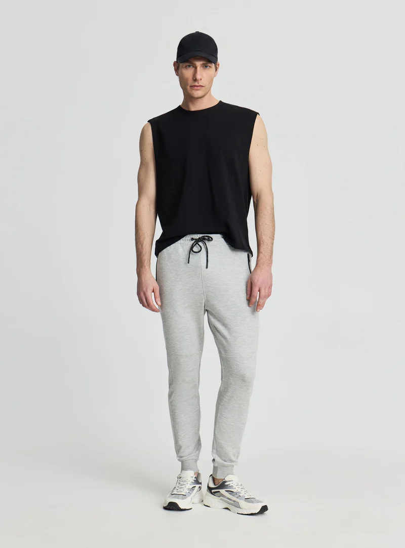 Pantaloni tuta con coulisse