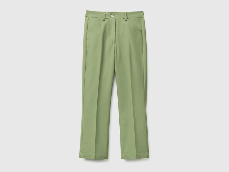Pantaloni a trombetta