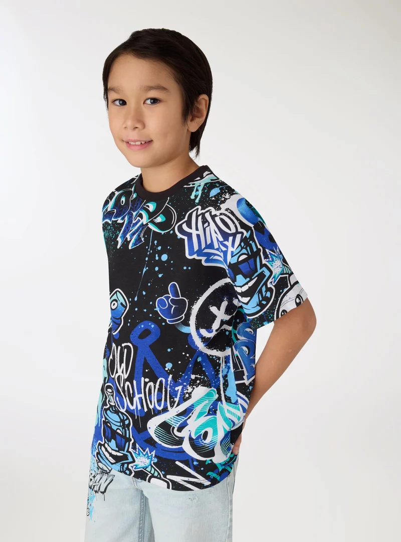 T-shirt stampa graffiti all-over