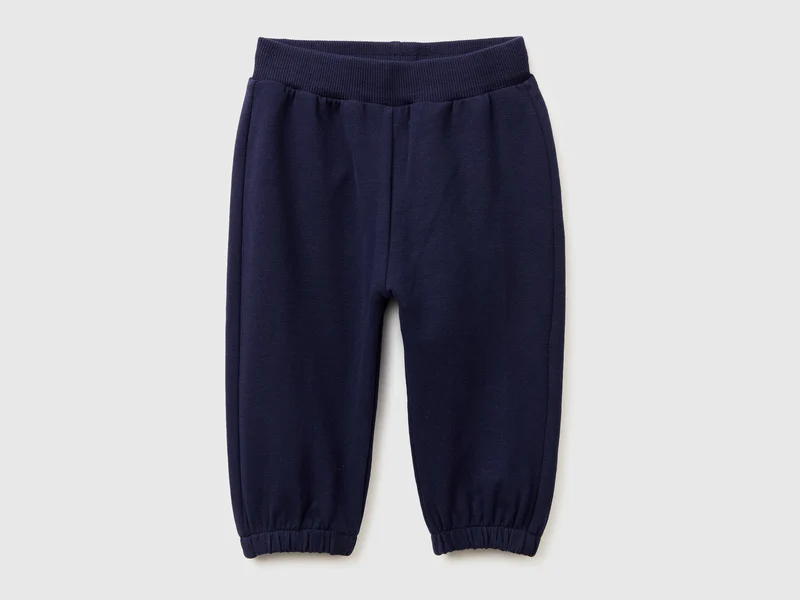 Pantaloni con ricamo dietro