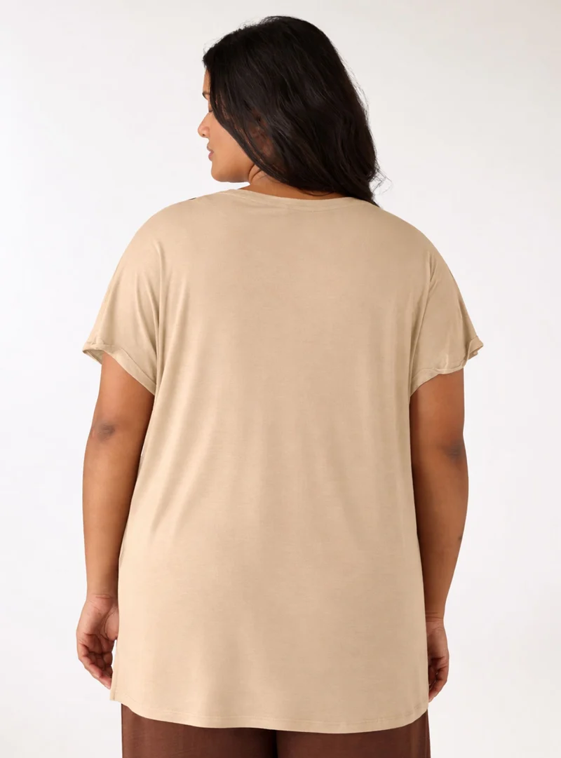 T-shirt con scollo a V