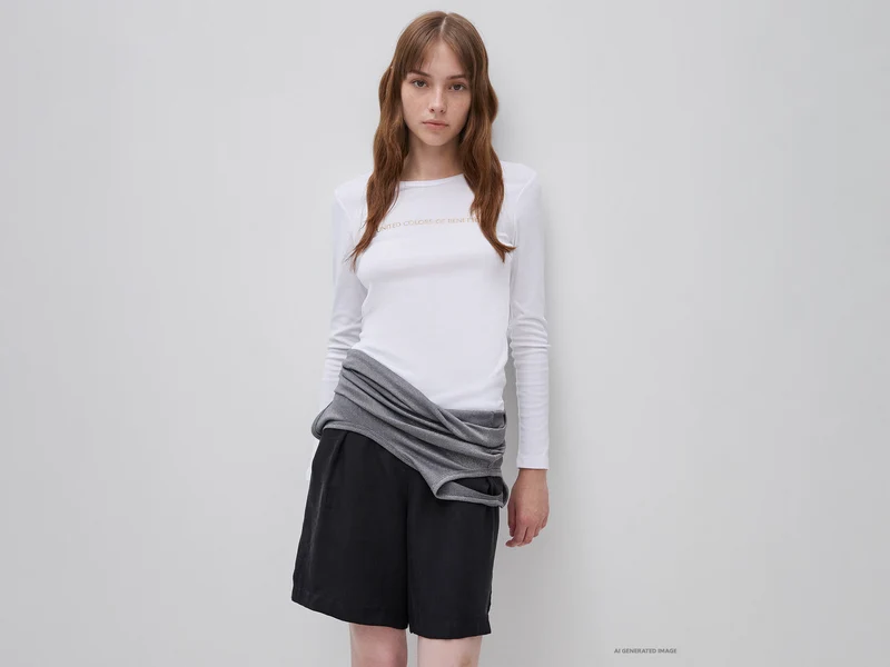 T-shirt manica lunga con logo glitter