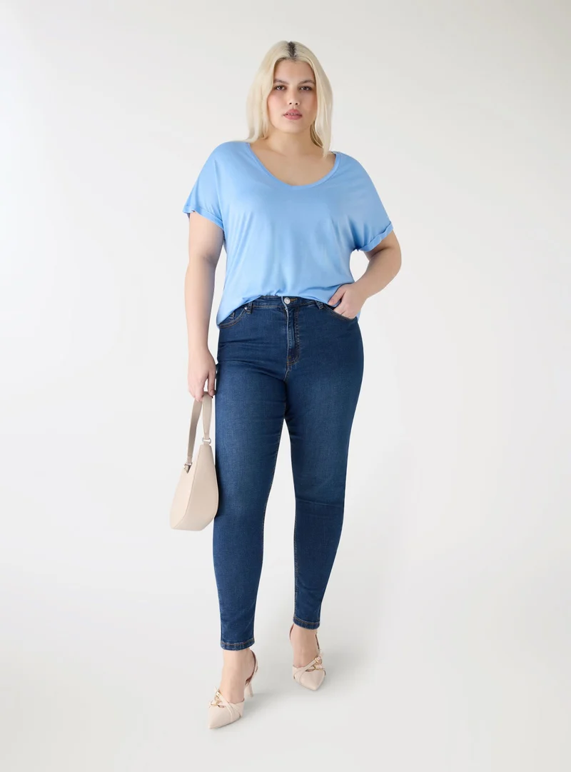 T-shirt con scollo a V