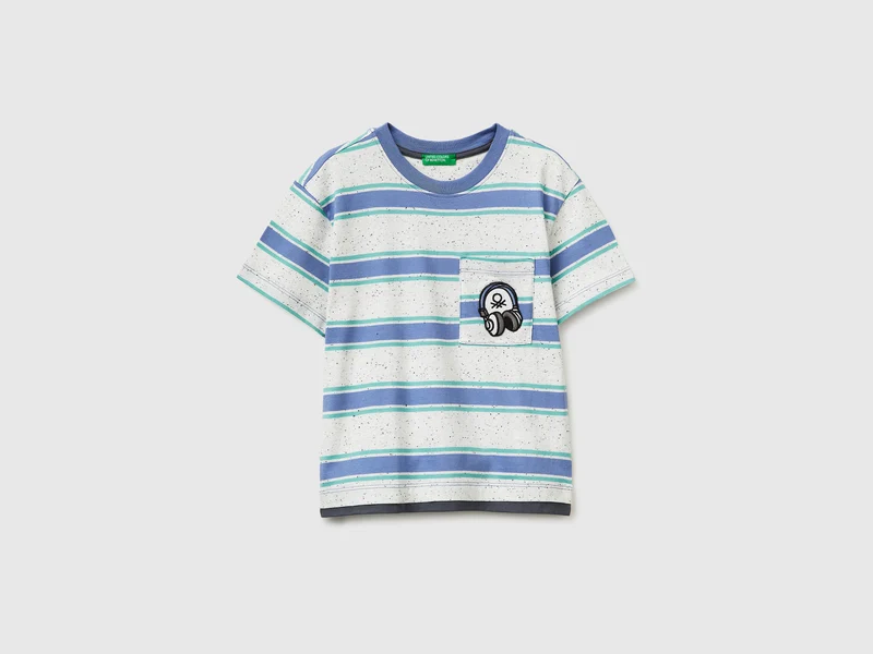 T-shirt rigata con patch