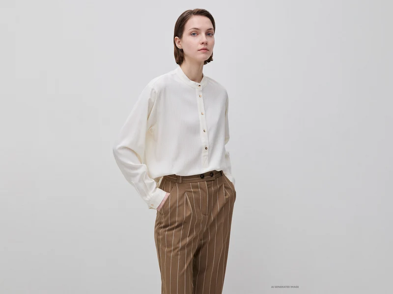 Blusa a righe con collo alla coreana