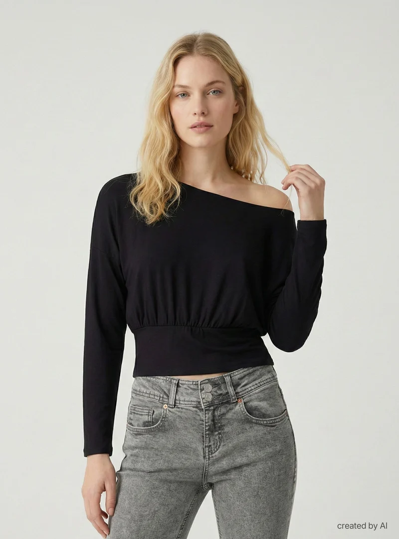 T-shirt con spalle scoperte e vita con elastico