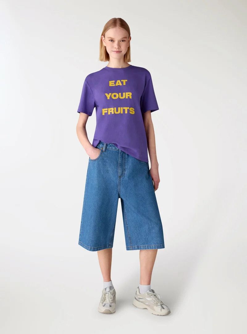 T-shirt con scritta frontale TRNPOPLAB