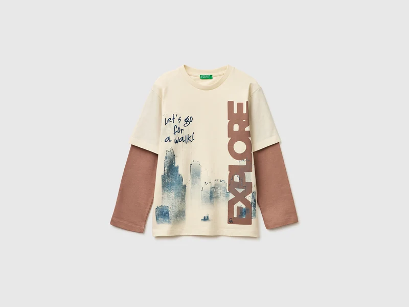 T-shirt con doppia manica