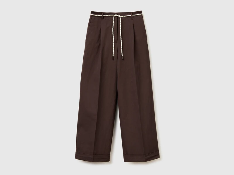 Pantaloni con cordoncino
