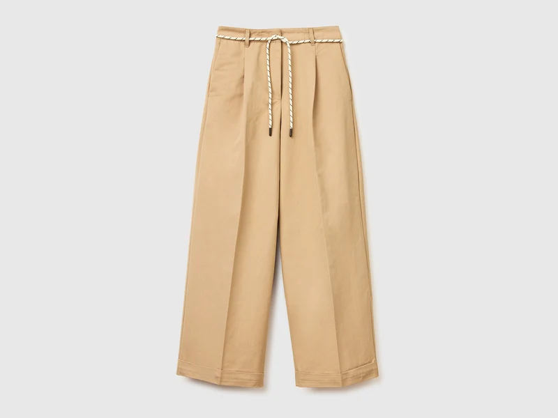Pantaloni con cordoncino