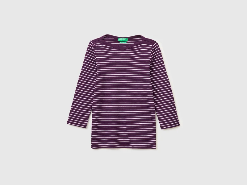 T-shirt a righe con scollo a barchetta