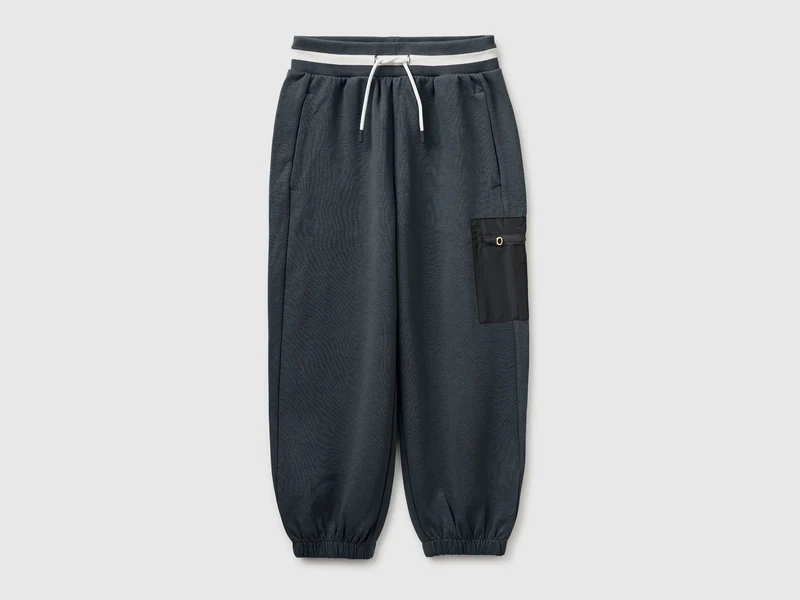 Joggers con tasca in nylon