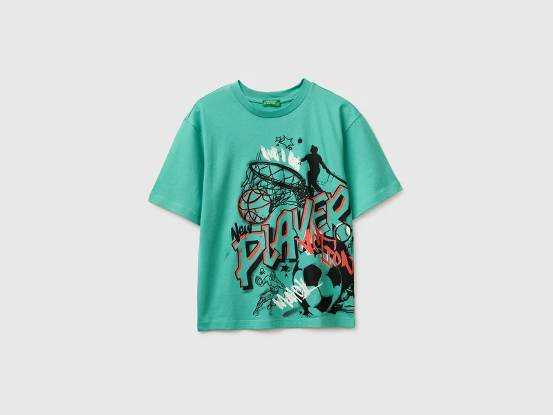 T-shirt con stampa graffito