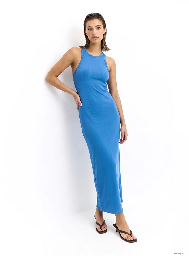 Vestito lungo con scollo americano e coppe