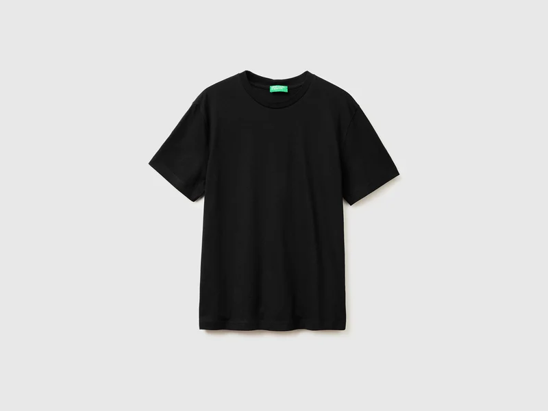 T-shirt nera