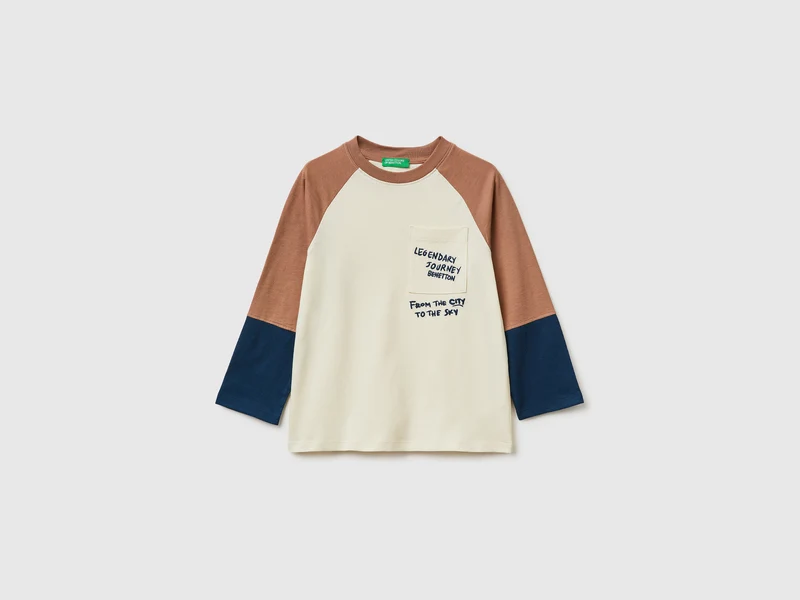 T-shirt color block