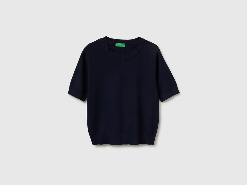 Maglia blu scuro a manica corta