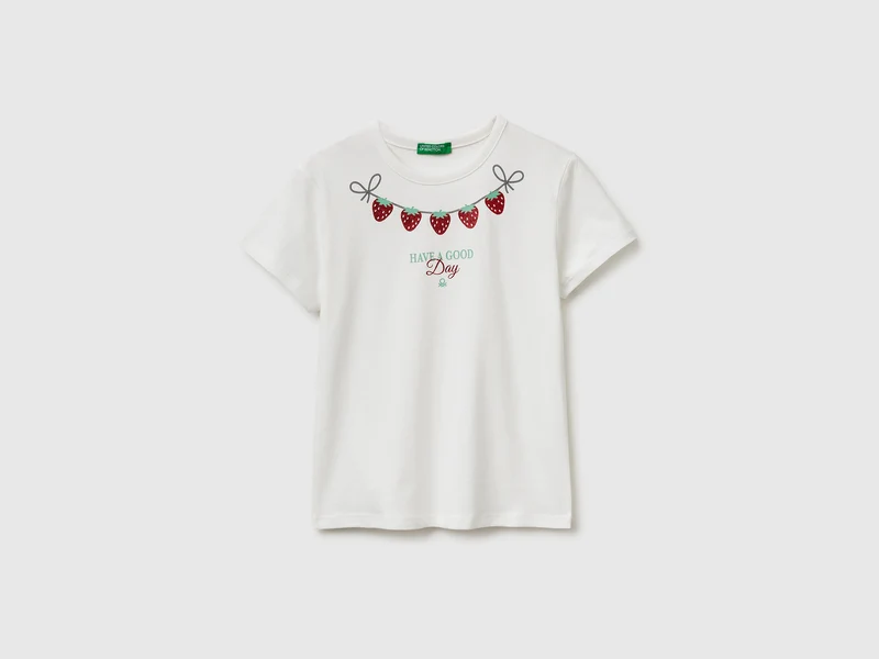 T-shirt con stampa e glitter