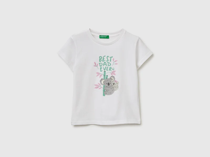 T-shirt con stampa e glitter