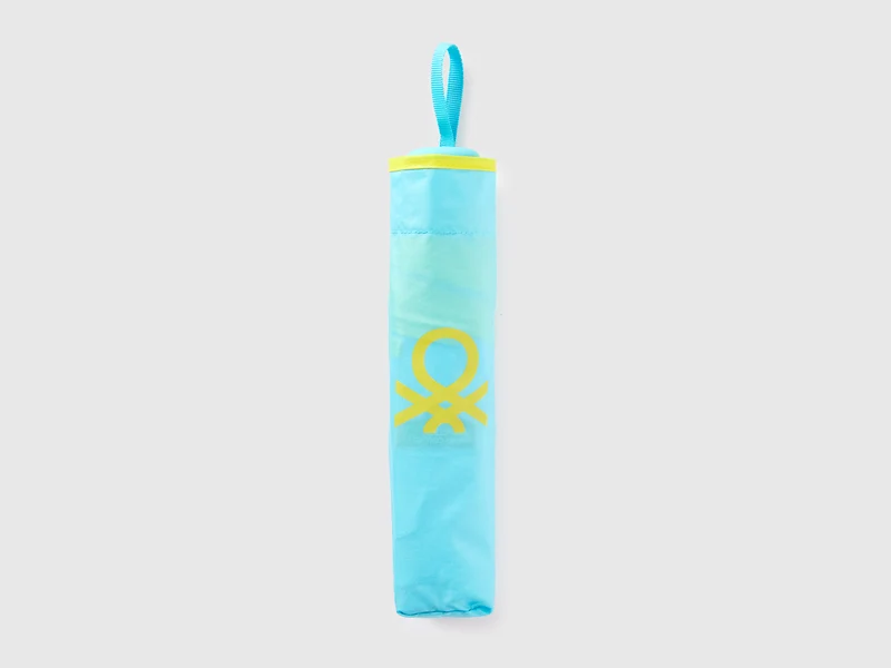 Ombrello azzurro