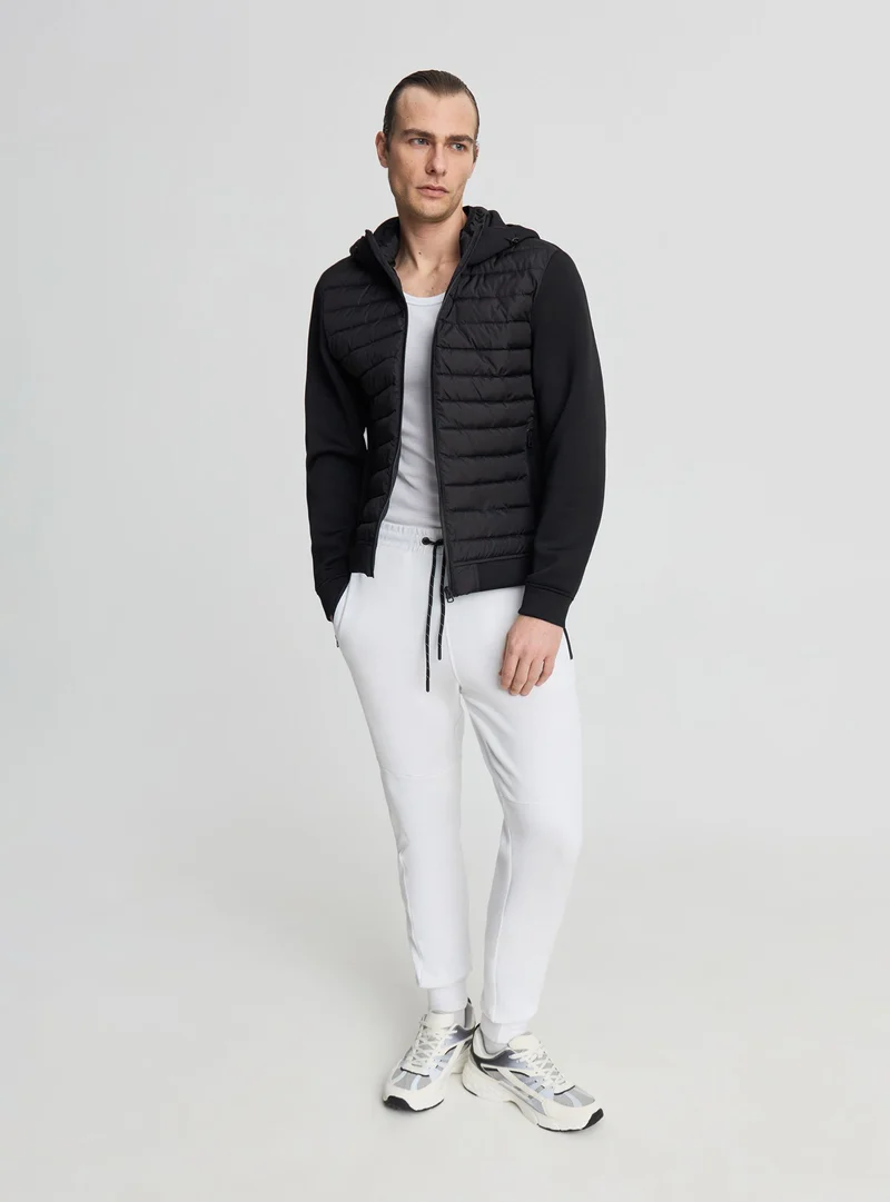 Pantaloni tuta con coulisse