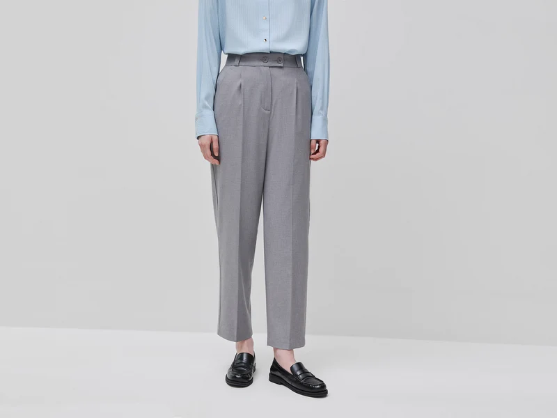 Pantaloni carrot fit