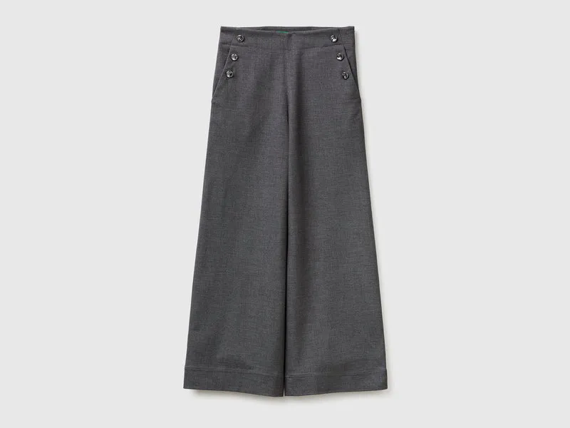 Pantaloni a vita alta con bottoni