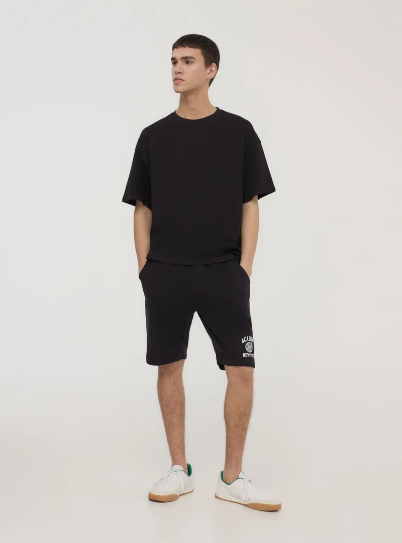 Bermuda con coulisse e stampa
