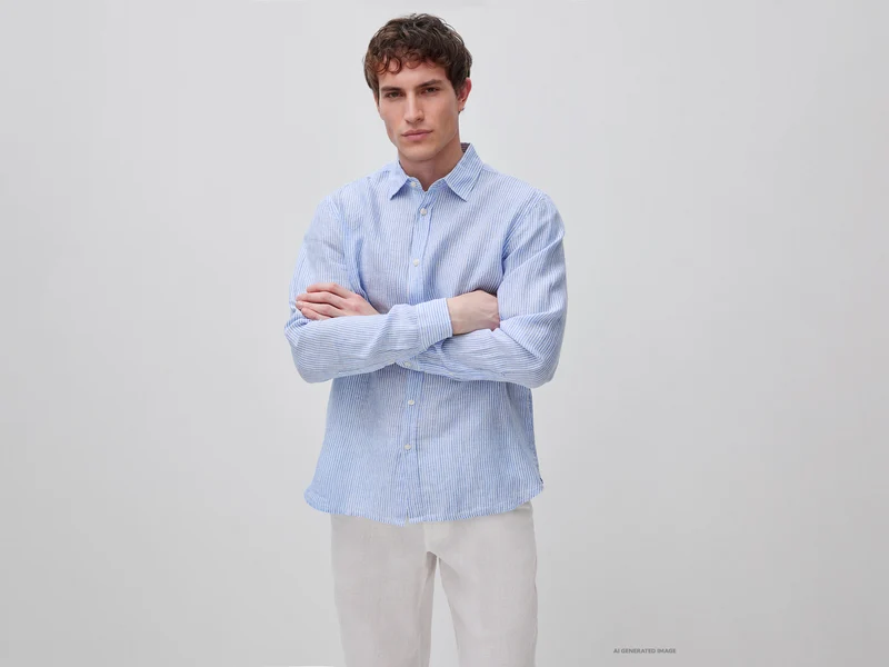 Camicia azzurra a righe in puro lino