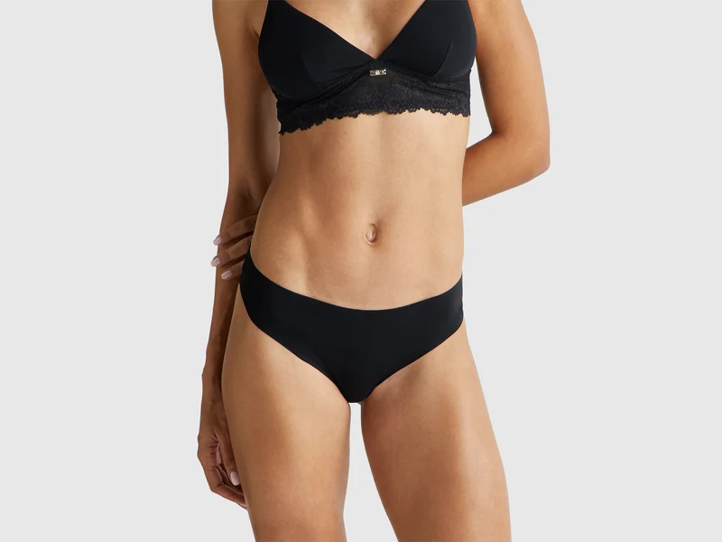 Brasiliana stretch con pizzo