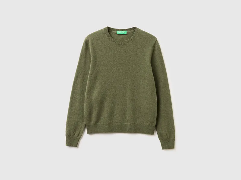 Maglia girocollo verde militare in pura lana Merino