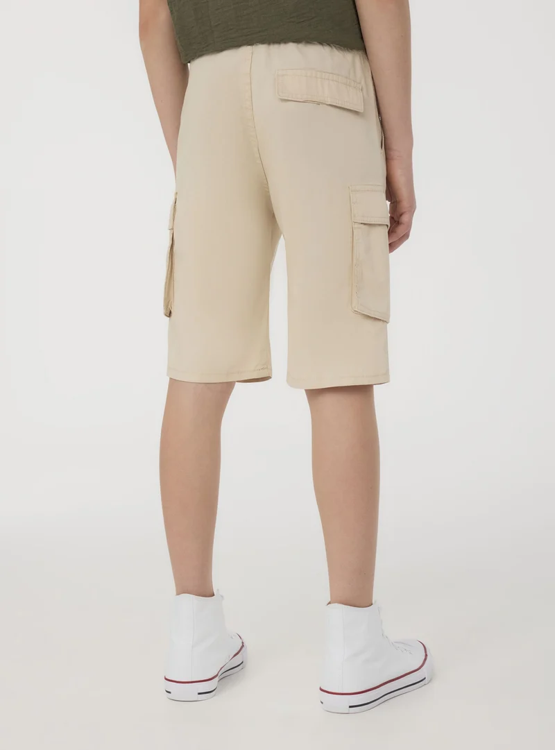 Pantaloncini cargo con coulisse