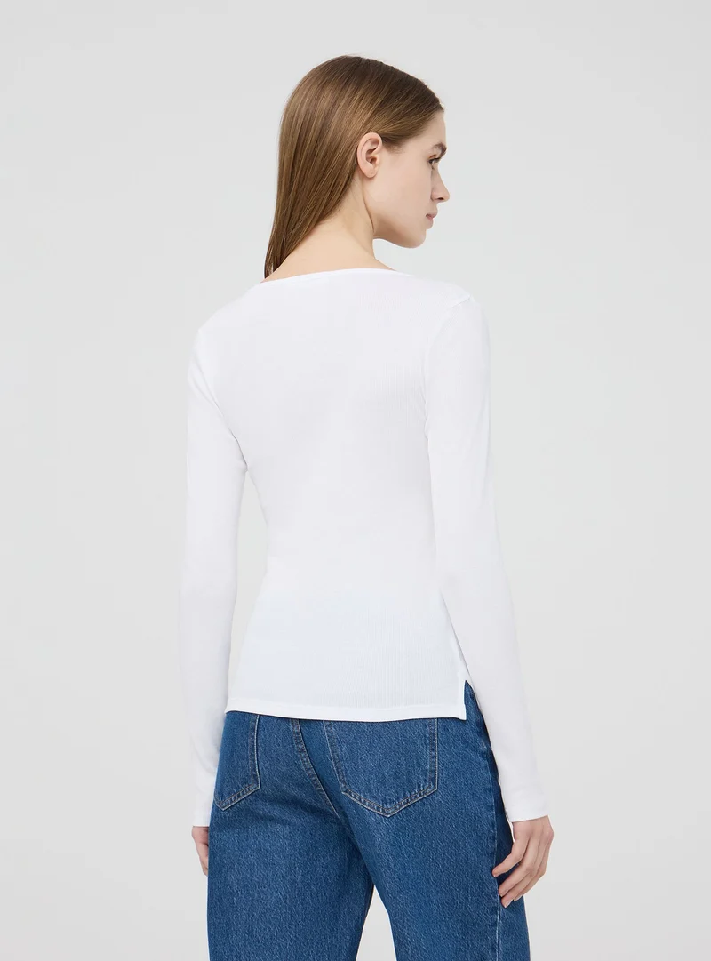 T-shirt serafino a costine