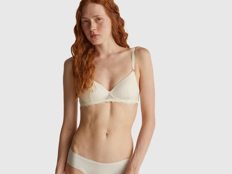Reggiseno imbottito con pizzo