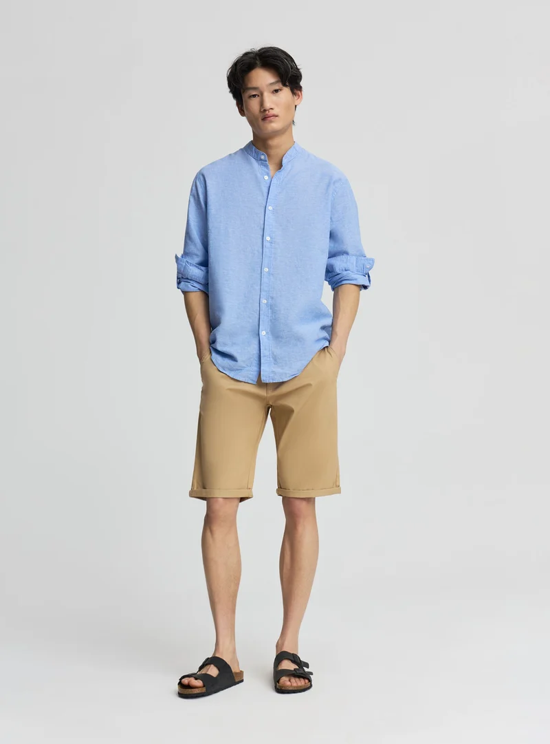 Pantaloncini chino con risvolto