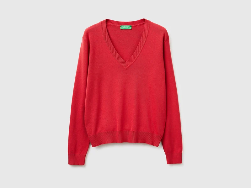 Maglia rosso fragola in cotone tricot con scollo a V