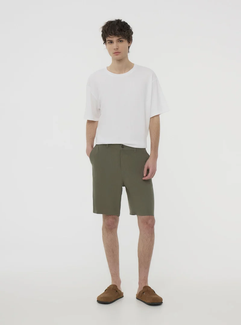 Pantaloncini chino in misto lino