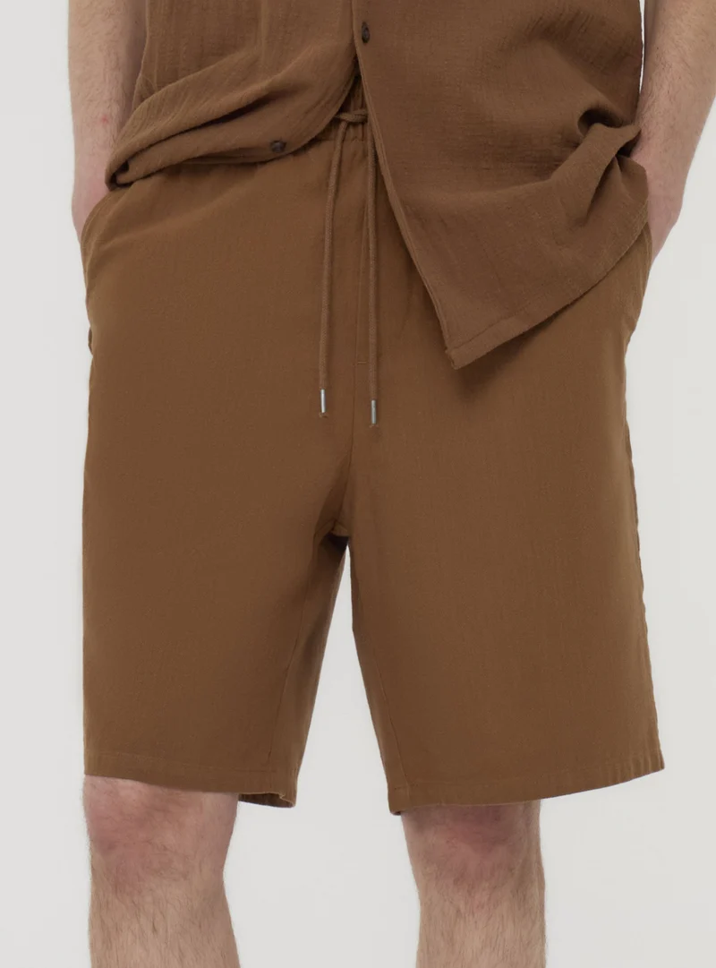 Pantaloncini con vita elasticizzata