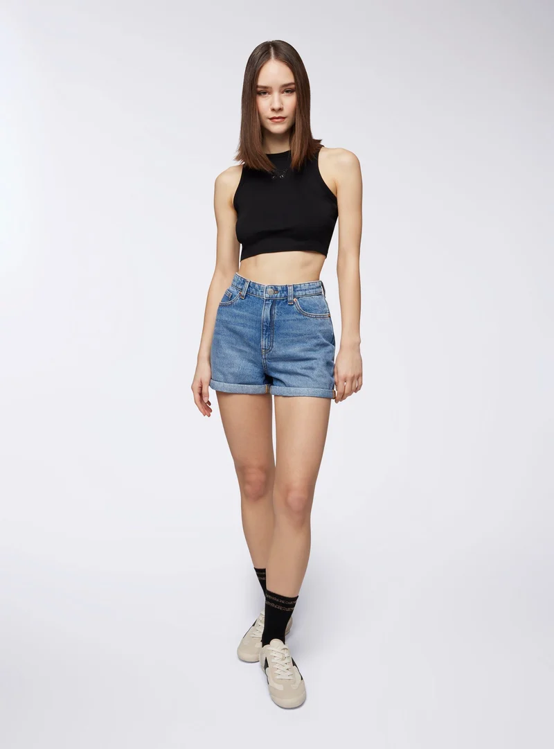 Shorts di jeans mom fit