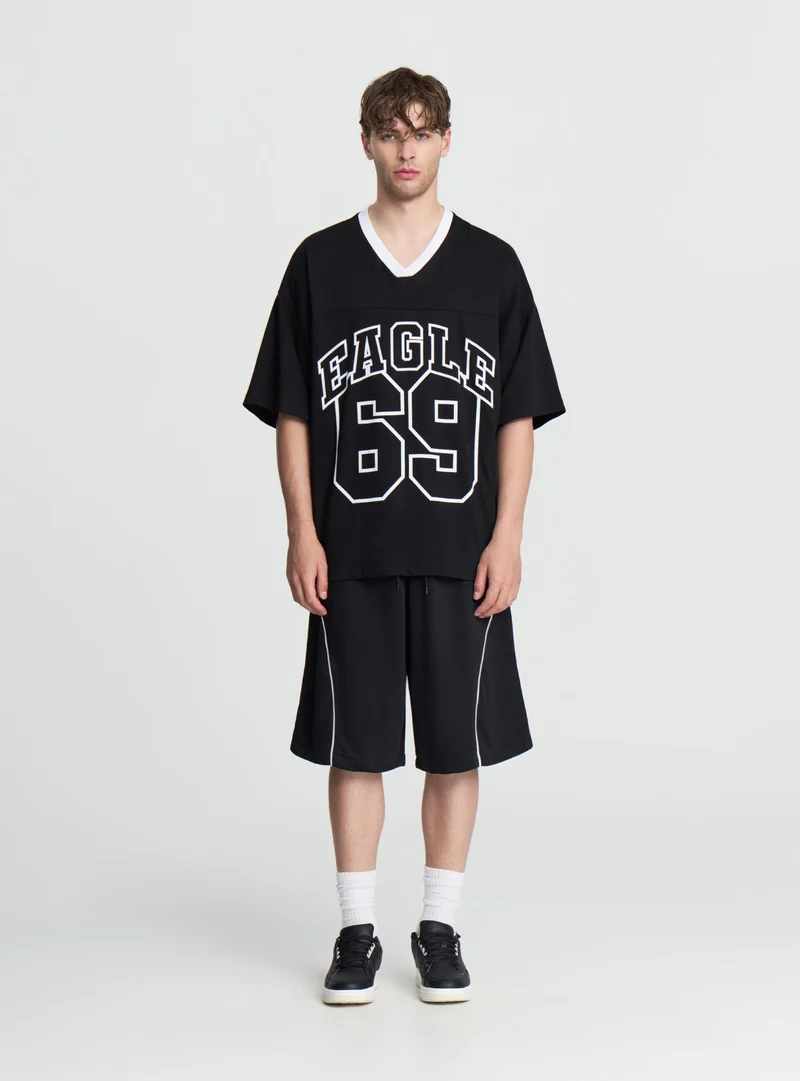T-shirt scollo a v