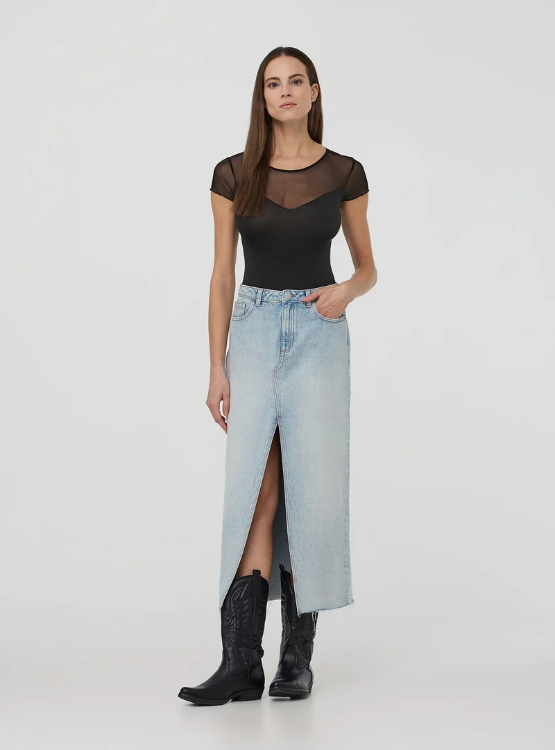 Body elasticizzato con inserti in pizzo
