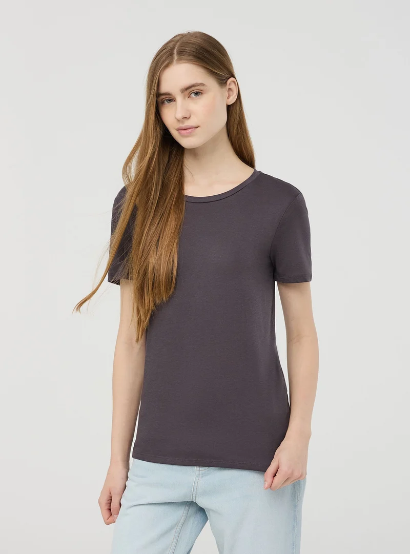 T-shirt tinta unita basica
