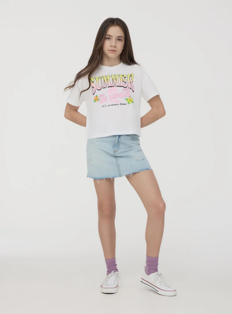 T-shirt con scritta estiva