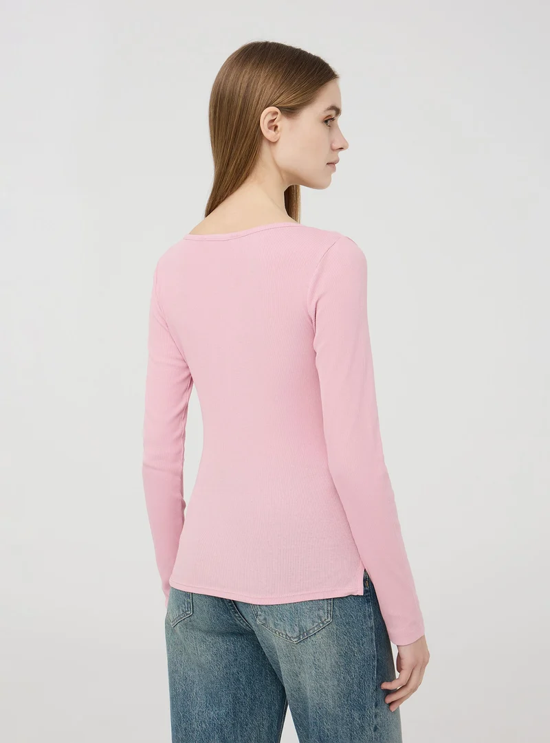 T-shirt serafino a costine