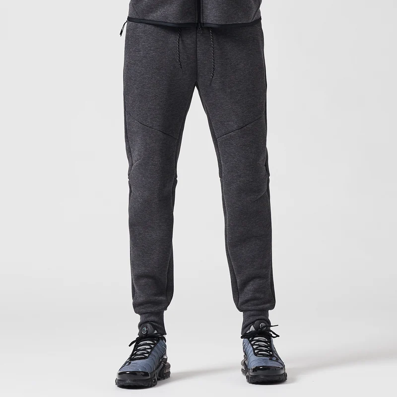 Nike Pantaloni jogger in fleece – Uomo Tech