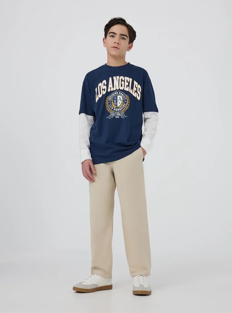 T-shirt maniche doppiate stampa college